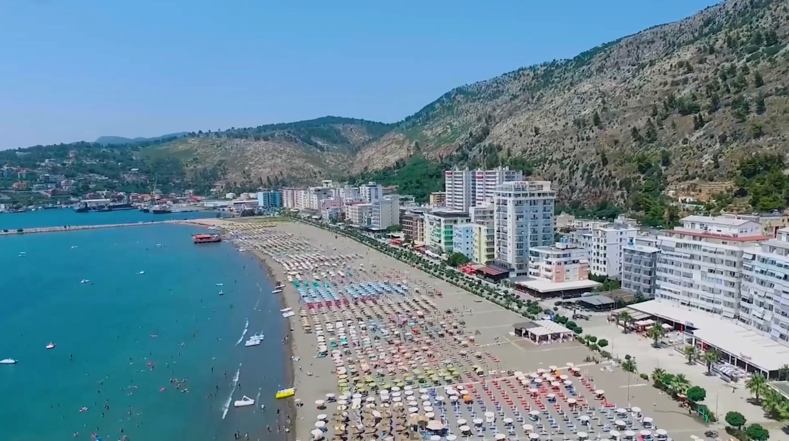 Shqiptarët e Kosovës zgjedhin Shëngjinin, turistët u rritën me 5 për qind këtë vit